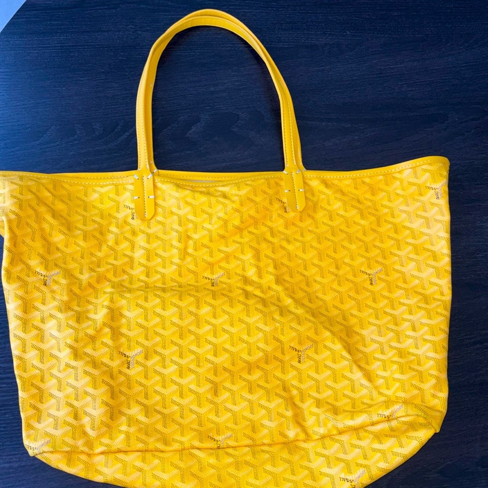 Yellow tote bag